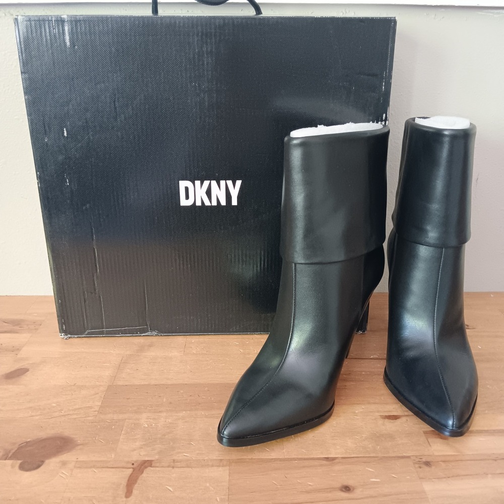 DKNY Cerise Ankle Boots Women Size 7 Black Leather Pointed Toe Heel NWB